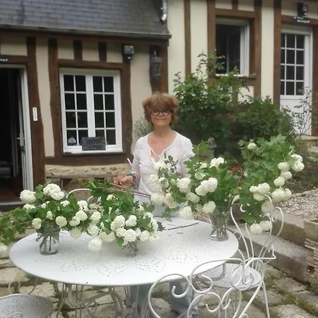 Bed & Breakfast Entre Bois Et Pres 3*